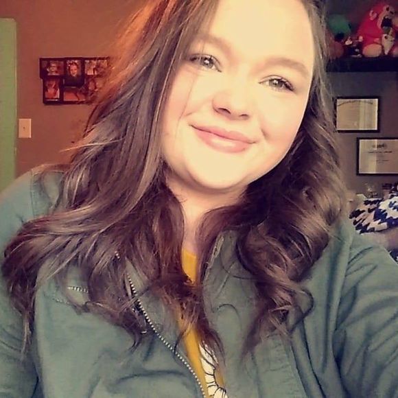 Meet your Posher, Taylor - Picture 1 of 1